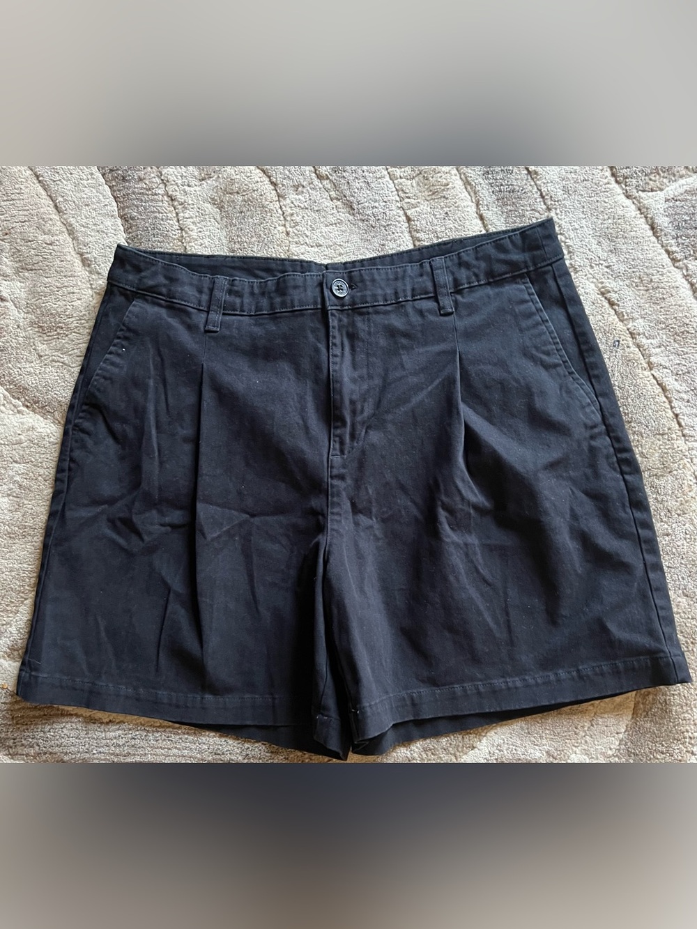 Banana Republic Women's Black Casual Pleated Shorts
